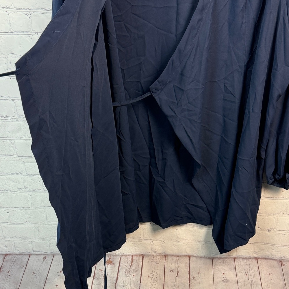 BloomChic Navy Button Detail Wrap Blouse Plus Sizes 5X 6X - Picture 7 of 8